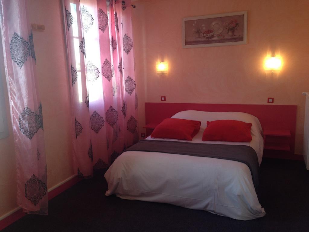 Family Hotel - Site Du Parc Jaunay-Clan Habitación foto