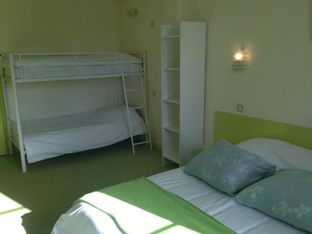 Family Hotel - Site Du Parc Jaunay-Clan Habitación foto